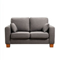 Szara sofa dwuosobowa z tapicerką poliestrową, 150 × 85 × 85 cm, z brązowymi drewnianymi nogami